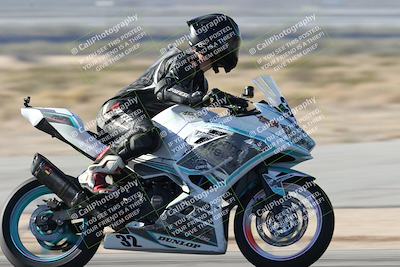 media/Dec-05-2025-CVMA Friday Practice (Fri) [[303bad9a84]]/4-Racer 4-Trackday 1/Session 2 (Turn 14)/